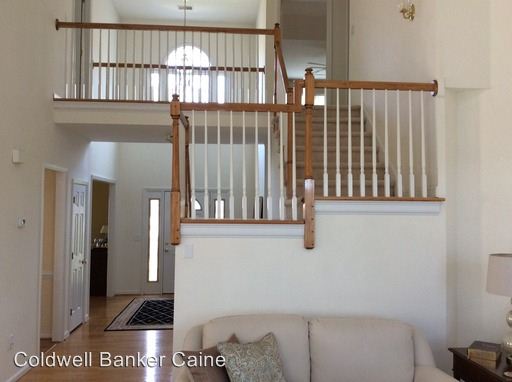 Fotografía del edificio - 9 Indian Laurel Ct