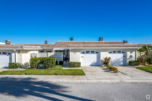 Building Photo - Boca Ciega Point East Condominimums