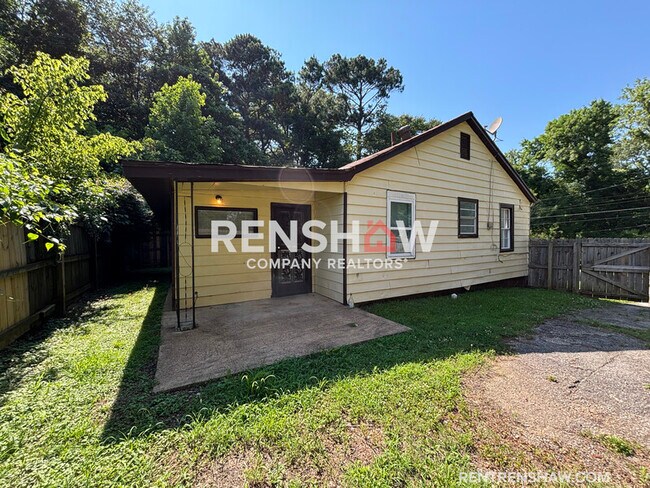 Foto del edificio - 1349 Longcrest Rd