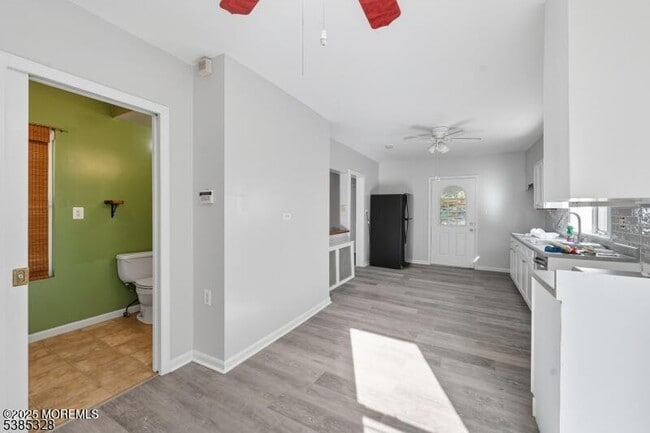 Foto del edificio - 479 Line Rd