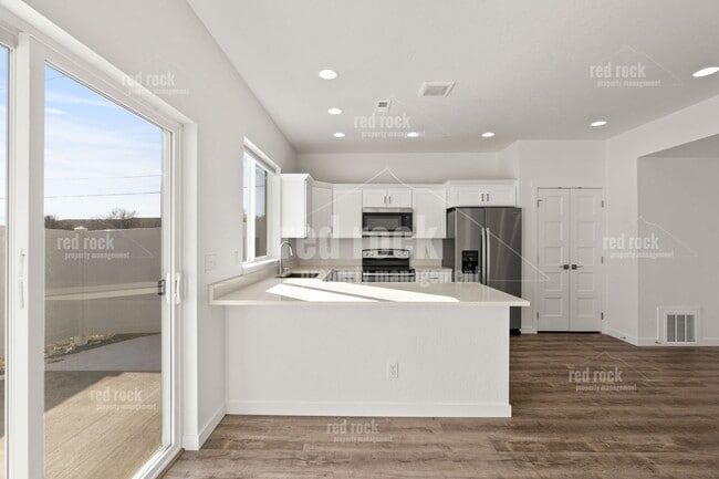 Building Photo - 12625 E Main Ave