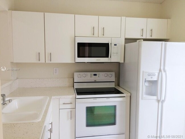 Building Photo - 14237 SW 121st Pl