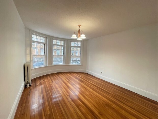 Livingroom - 39 Strathmore Rd