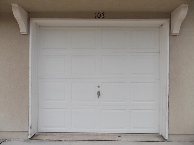 Building Photo - 8204 White Falls Blvd