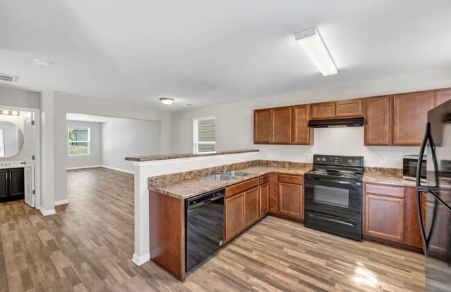 Building Photo - 112 Tybo Dr