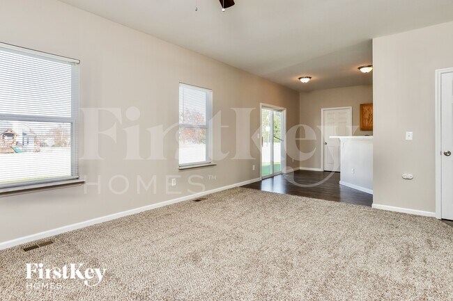 Foto del edificio - 1097 Prince Albert Ct