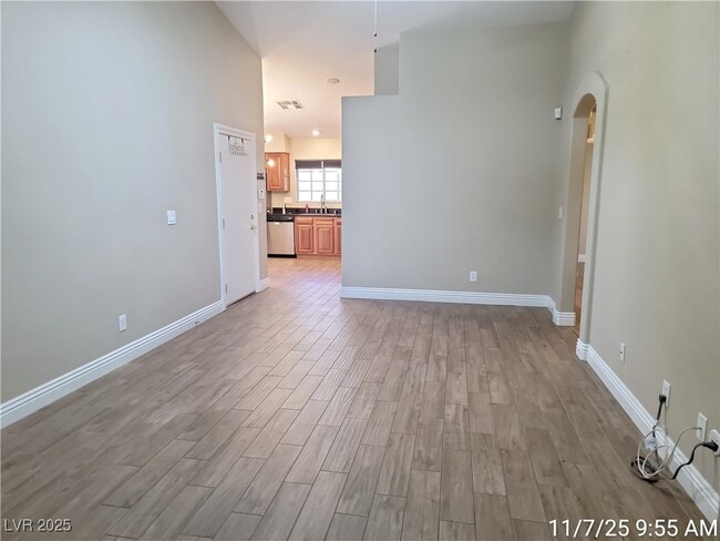 Building Photo - 8615 Little Fox St