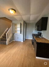 Building Photo - 410 44th St