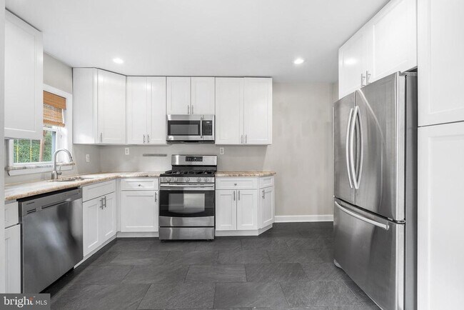 Foto del edificio - 630 Naylors Run Rd