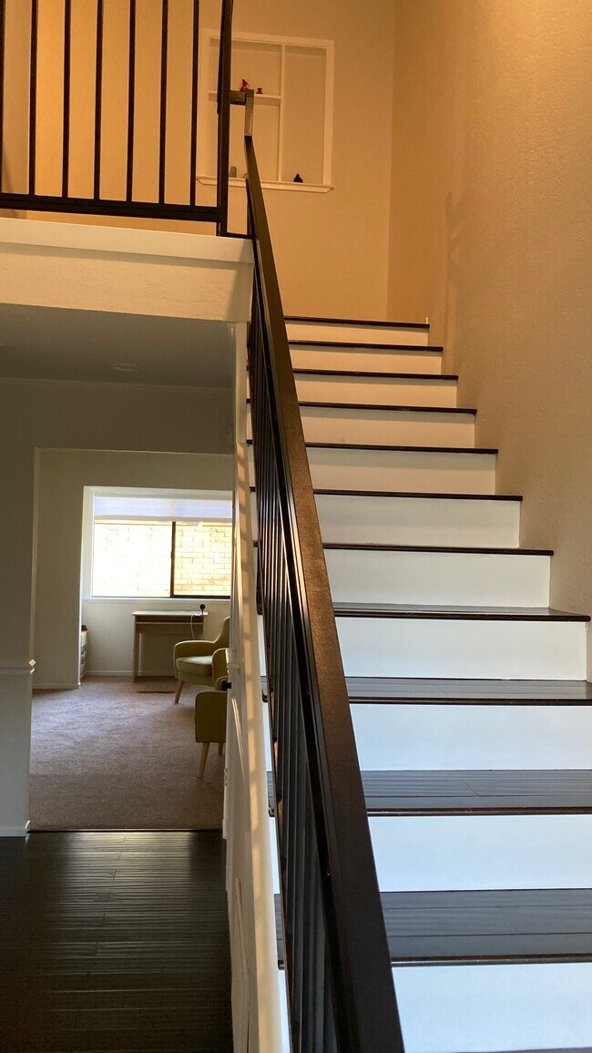 Building Photo - 2831 Casa de Vida Dr