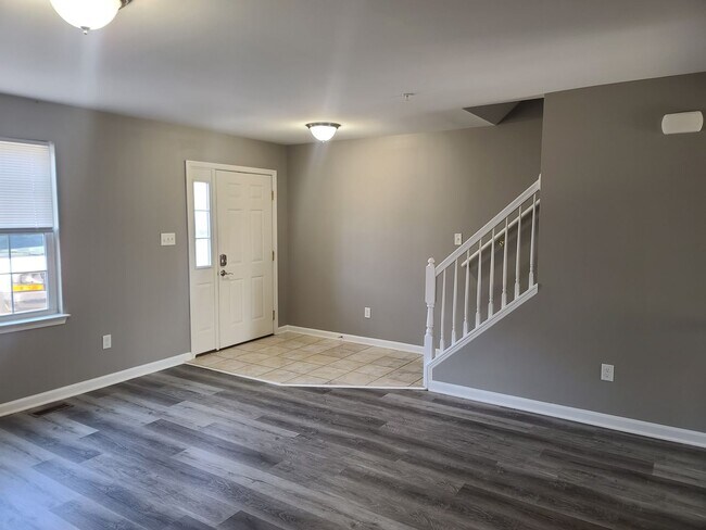 Foto del edificio - 3 Bedroom 2 1/2 bath Townhome for Rent in Waynesboro