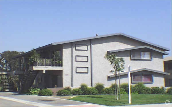 Foto del edificio - 10381 Pradera Ave