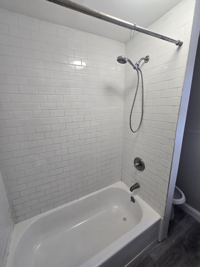 Foto del edificio - 1141 Magnolia Ave