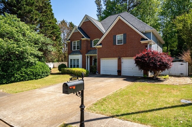 Building Photo - 2096 Fairport Way