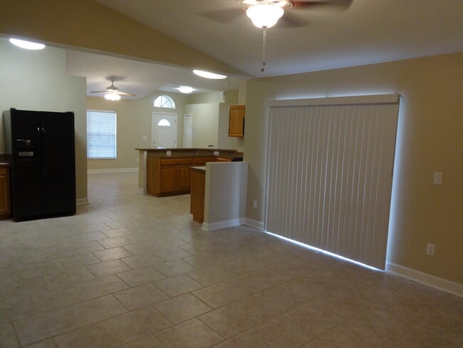 Building Photo - 1242 Dunbridge St