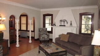 Building Photo - 2719 N Avondale Blvd