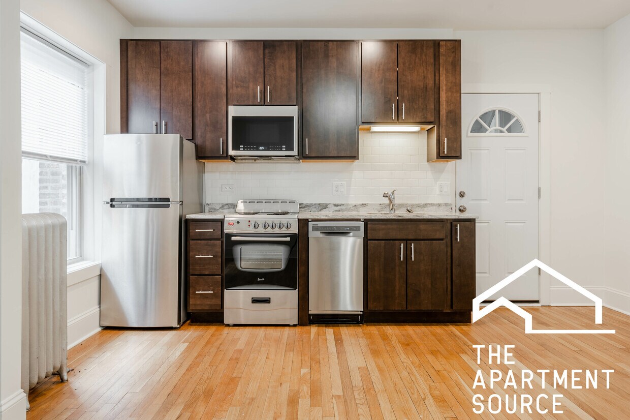 Foto principal - 4845 N Kimball Ave