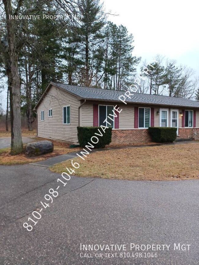 Foto del edificio - 3077 W Lake Rd