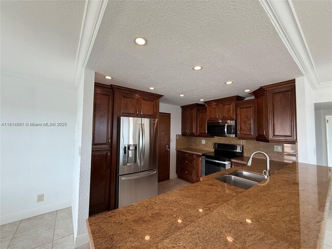 Foto del edificio - 10777 W Sample Rd