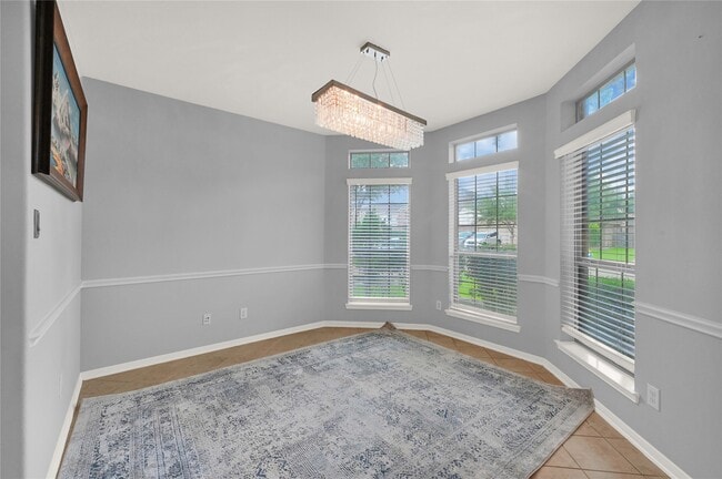 Building Photo - 6115 City Shores Ln