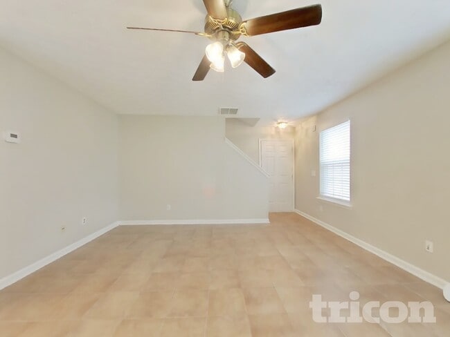 Building Photo - 261 Silver Ridge Dr