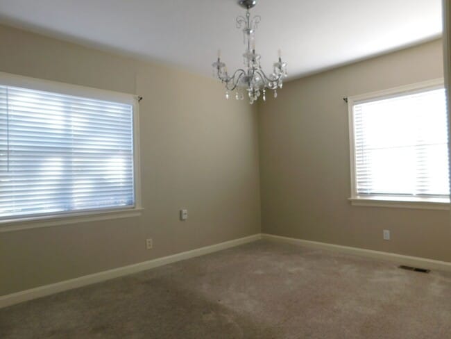 Building Photo - 2 Bedroom Duplex in Central Fort Smith