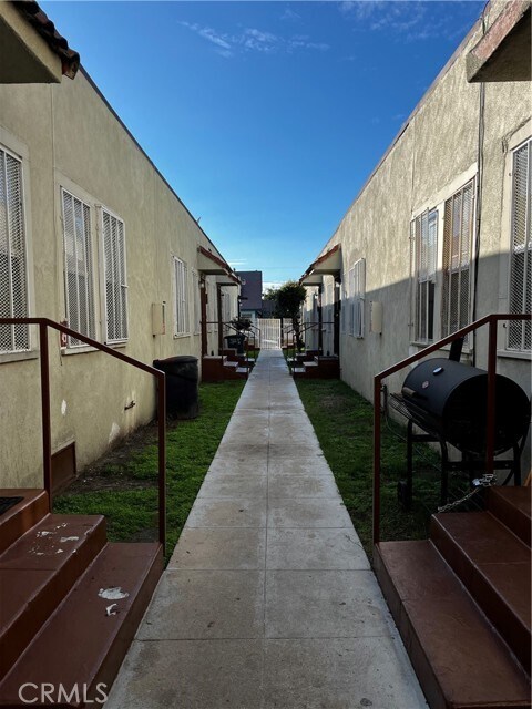 Foto del edificio - 4522 Normandie Ave