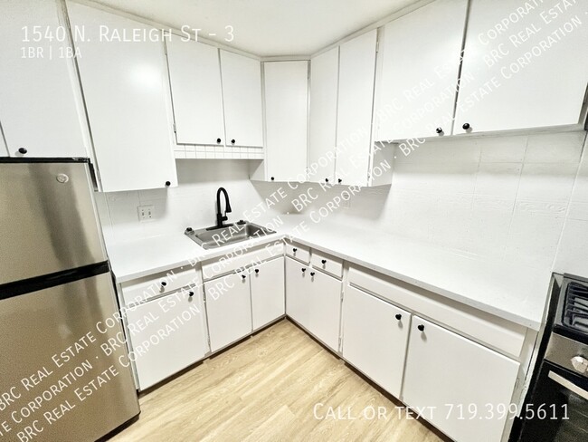 Building Photo - 1540 N Raleigh St