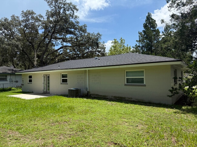 Foto del edificio - 2907 SE 11th St