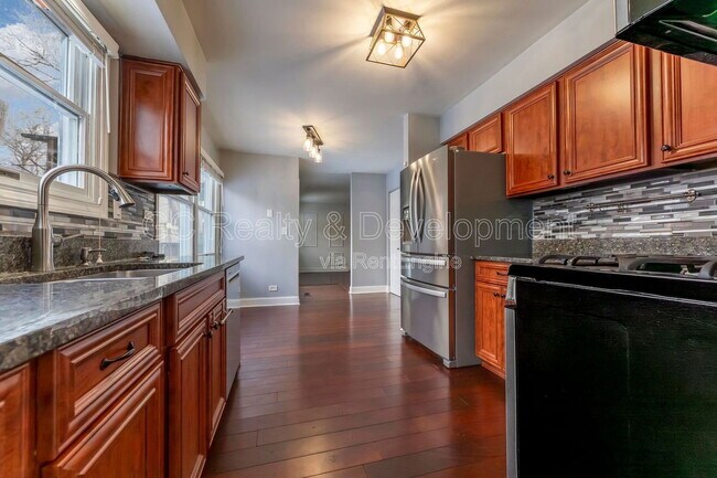 Foto del edificio - 1490 Brookside Dr