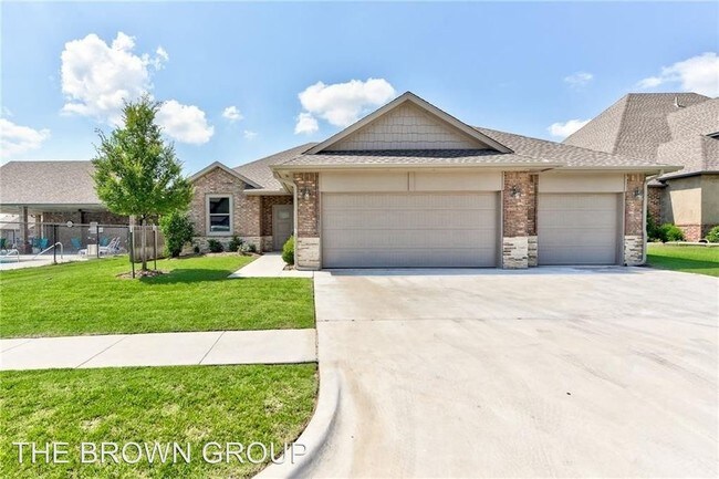 Building Photo - 3 br, 2 bath House - 8808 NW 110th St