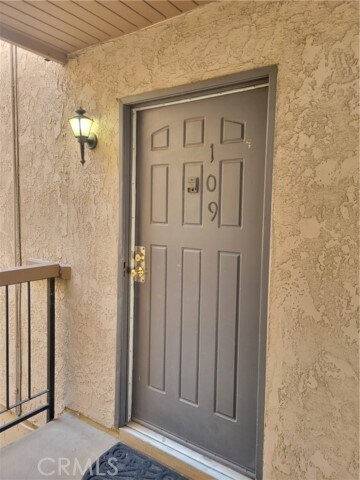Building Photo - 1525 Walnut Leaf Dr