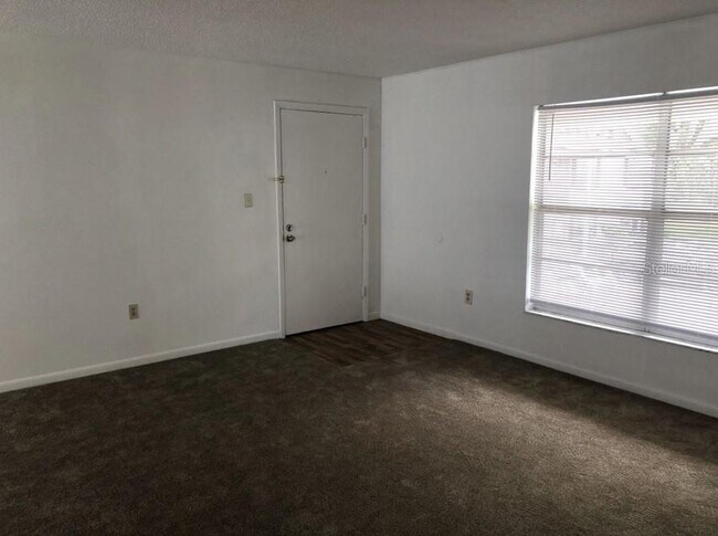 Foto del edificio - 1541 SE 27th St