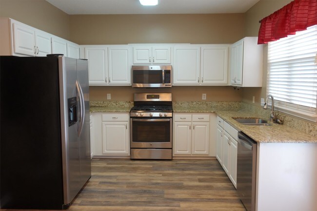 Building Photo - 304 Karsten Creek Dr