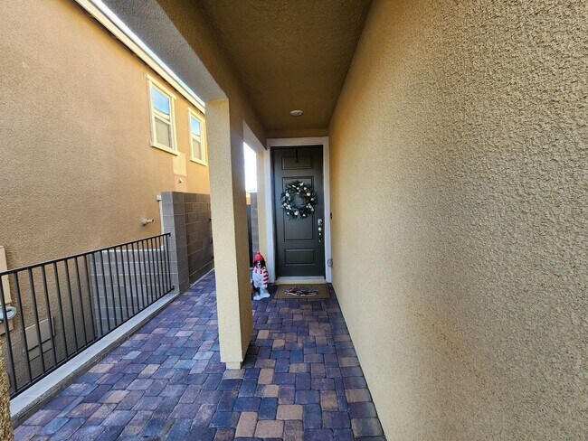 Foto del edificio - Upgraded 3-Bedroom with a Pool in a Gated Community