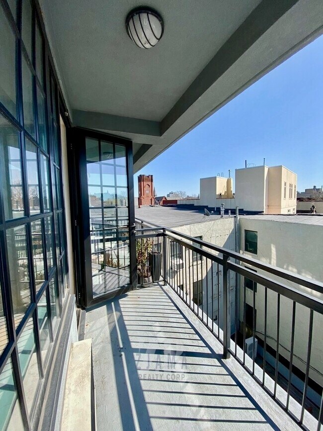 Foto del edificio - 976 Fulton St