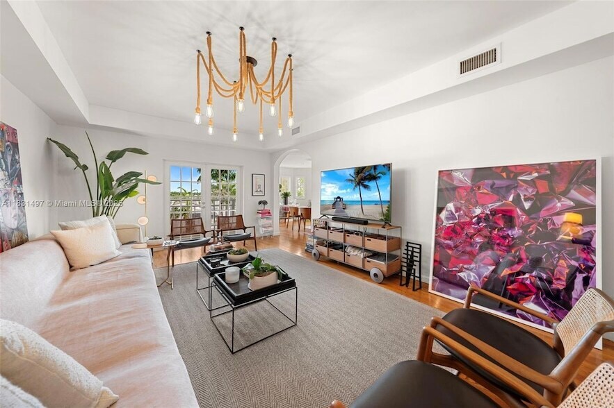 Foto principal - 1415 Sunset Harbour Dr