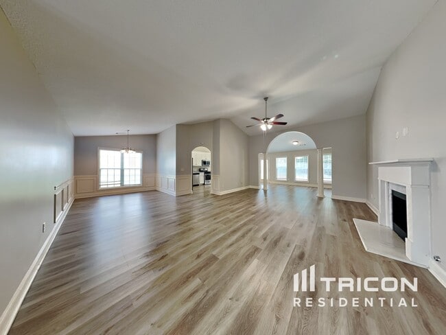 Building Photo - 507 Embassy Walk