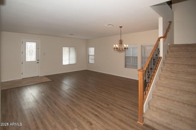Building Photo - 605 N 111th Dr
