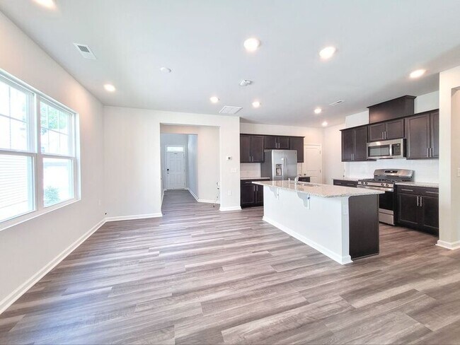 Building Photo - 1238 Homecoming Way