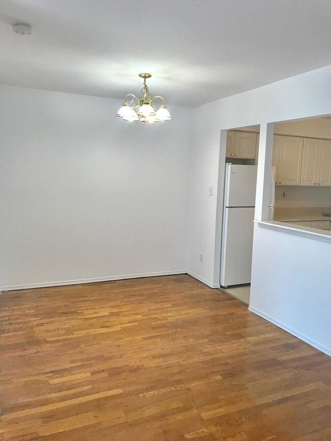 Building Photo - 41-52 77th Street