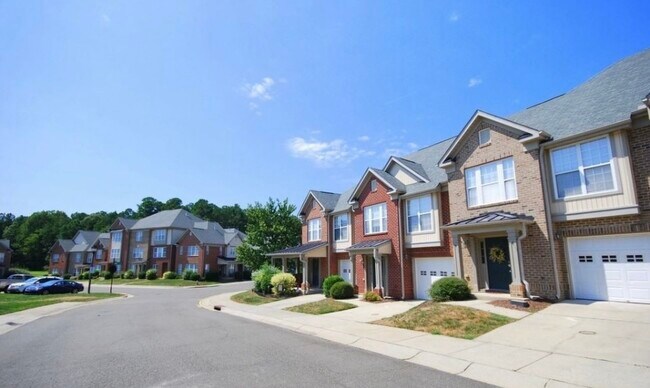 Building Photo - 9810 Blackwell Dr