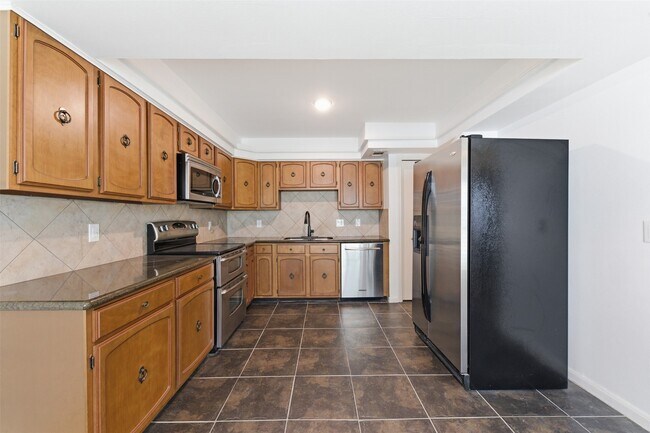 Foto del edificio - 8614 Oakford Dr