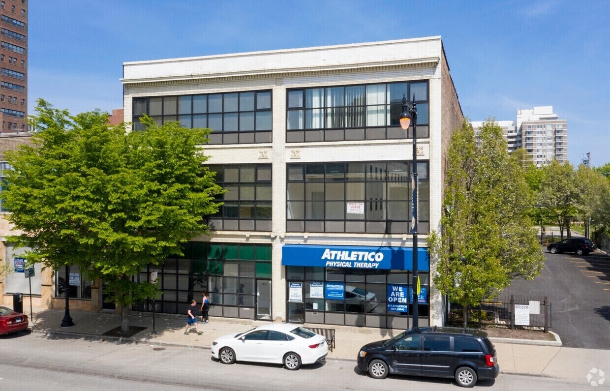 Primary Photo - 1507 S Michigan Ave