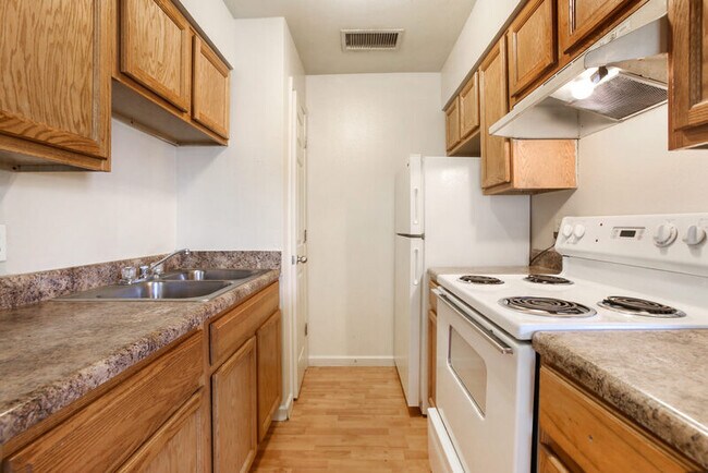 Building Photo - 3500 Garden Oaks Dr