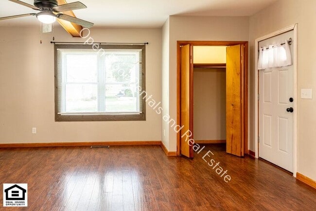 Foto del edificio - 604 E 9th St