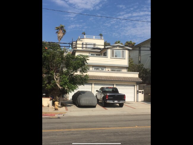 Edificio - 1734 Prospect Ave