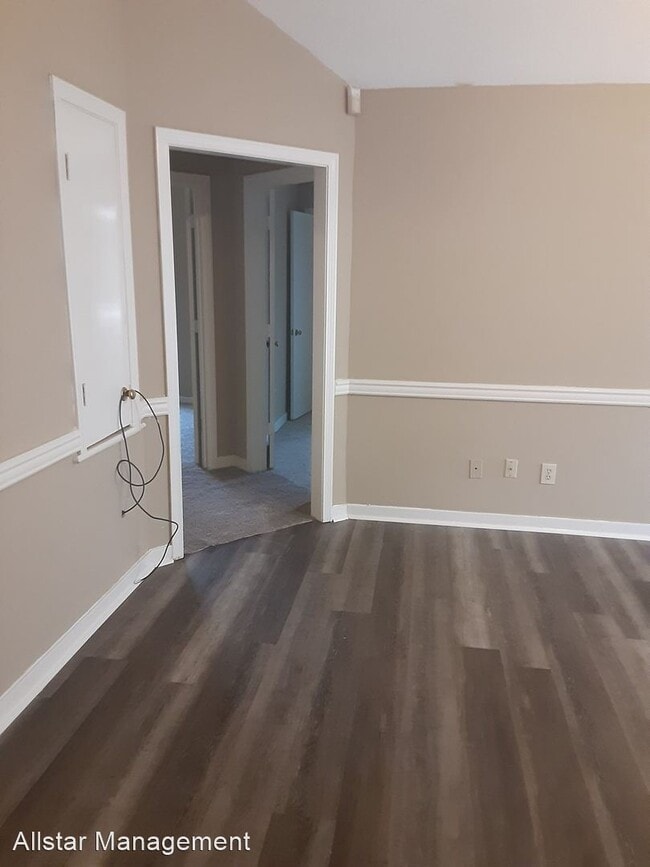 Building Photo - 3 br, 2 bath House - 109 Briarmeade Drive #A