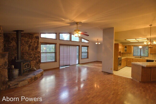 Building Photo - 3 br, 2.5 bath House - 5020 Agate Ct