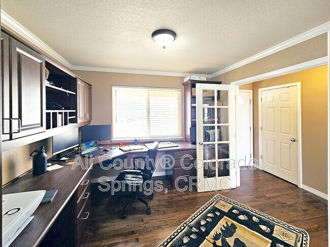 Foto del edificio - 447 Pickaxe Terrace